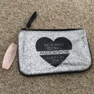 Small Victoria Secret zipped coin purse